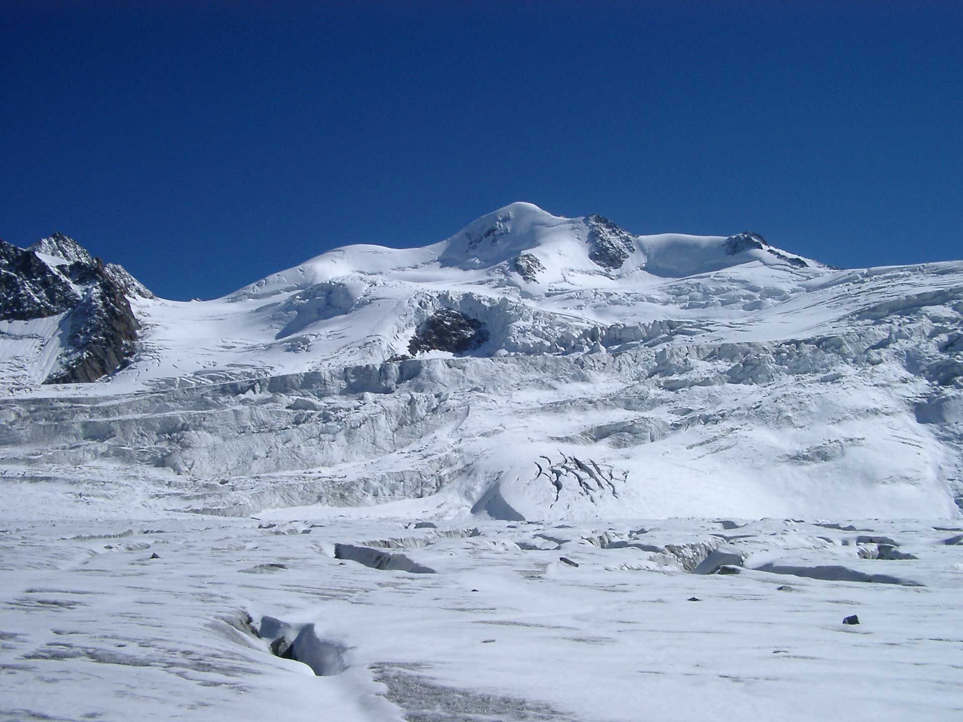 wildspitze-mit-eisbruch